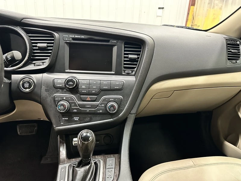 2011 Kia Optima/K5 - Image 10 of 21