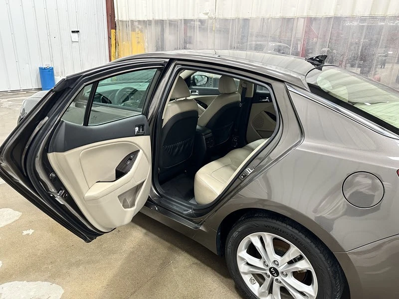 2011 Kia Optima/K5 - Image 11 of 21