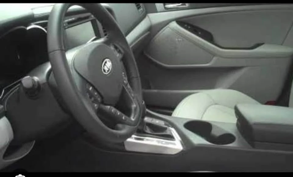 2011 Kia Optima/K5 - Image 3 of 5