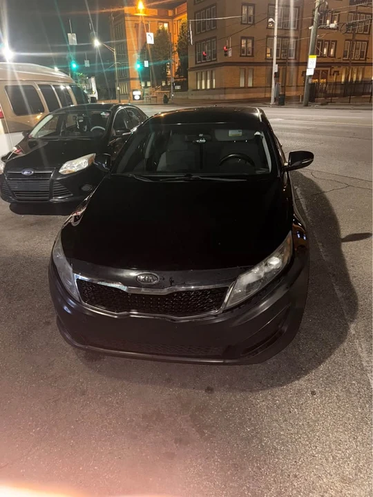 2011 Kia Optima/K5 - Image 2 of 3