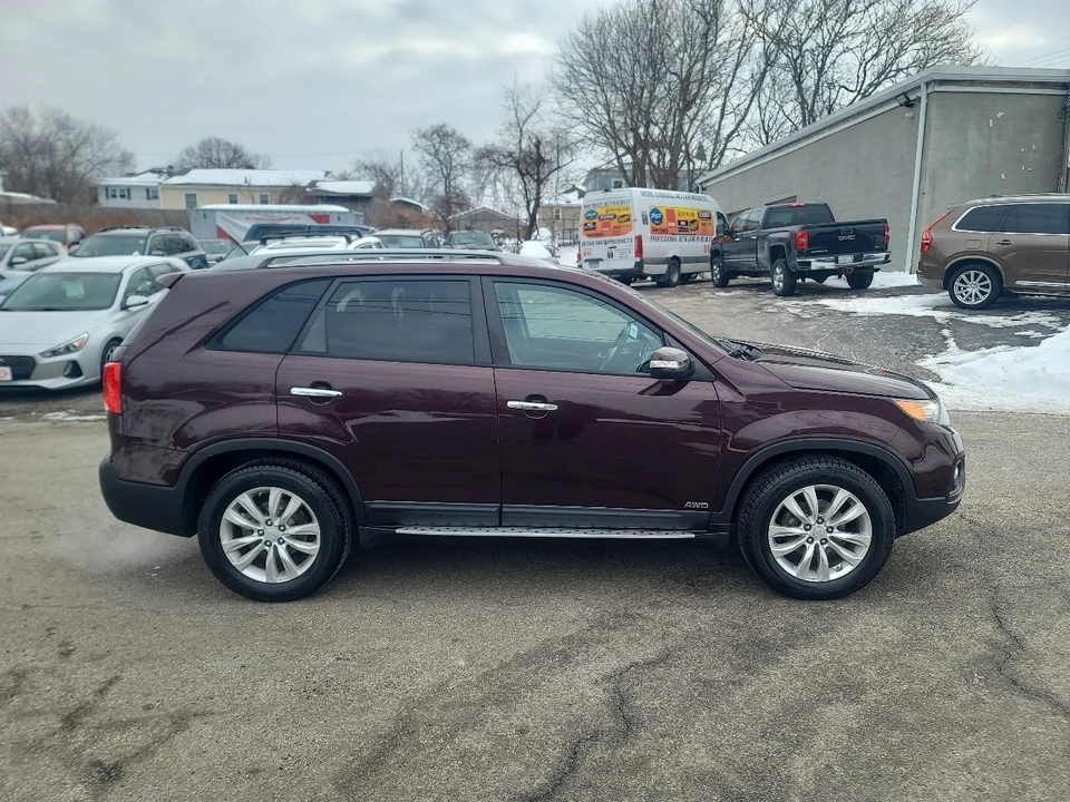 2011 Kia Sorento - Image 8 of 21