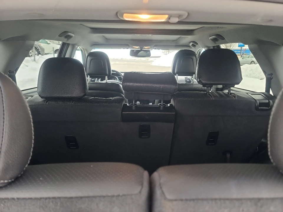 2011 Kia Sorento - Image 13 of 21