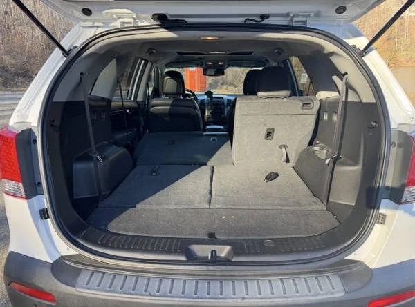 2011 Kia Sorento - Image 17 of 21