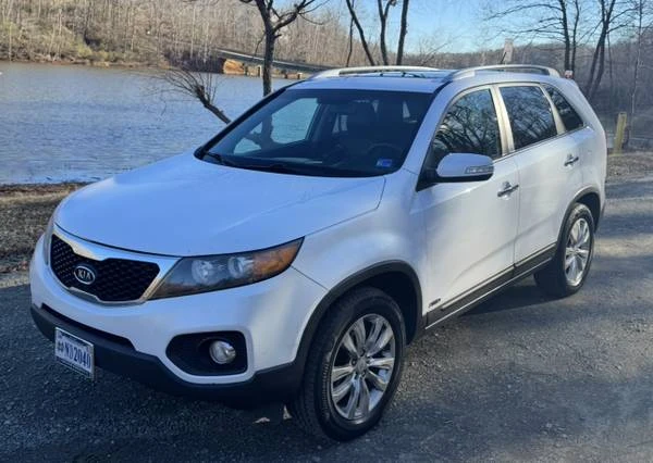 2011 Kia Sorento - Image 8 of 21