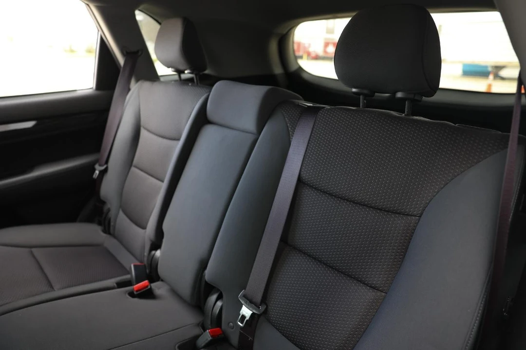 2011 Kia Sorento - Image 8 of 21