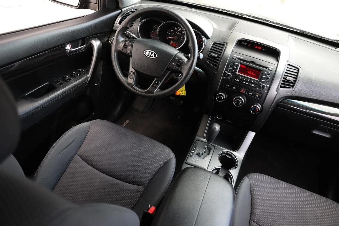 2011 Kia Sorento - Image 20 of 21