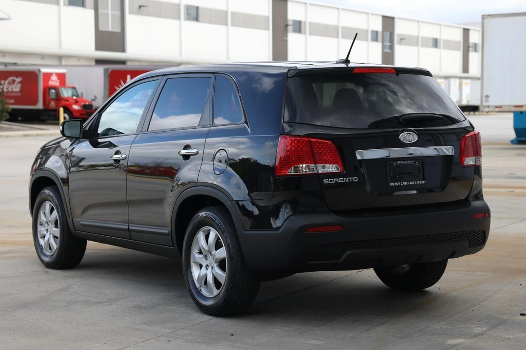 2011 Kia Sorento - Image 5 of 21