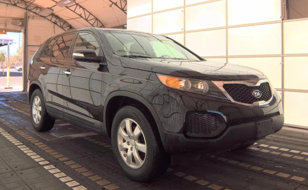 2011 Kia Sorento - Image 3 of 13