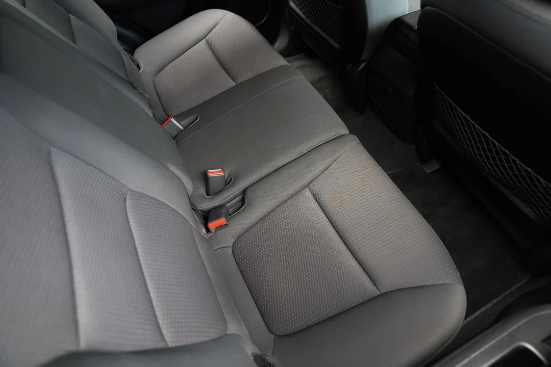 2011 Kia Sorento - Image 12 of 21