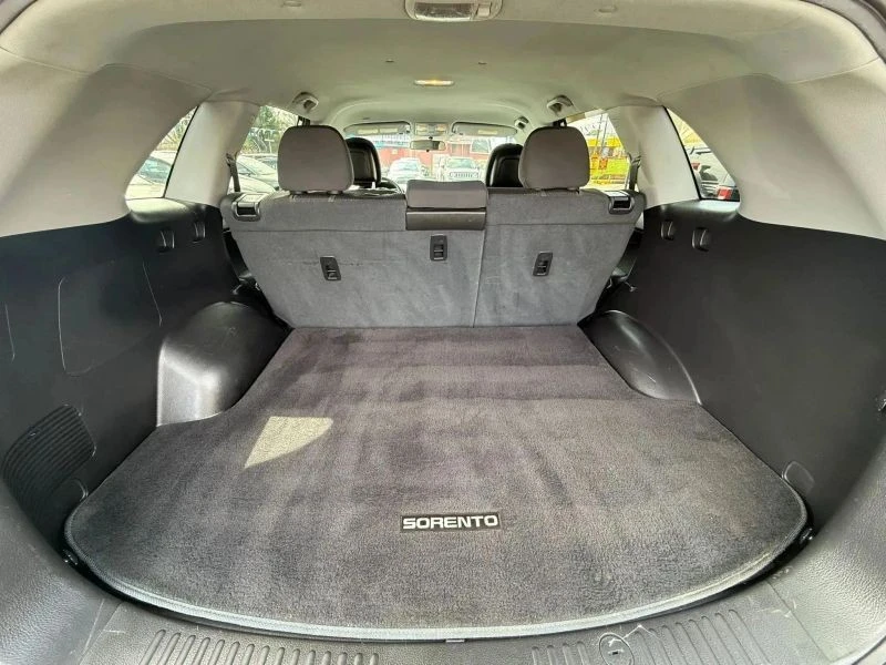2011 Kia Sorento - Image 8 of 12