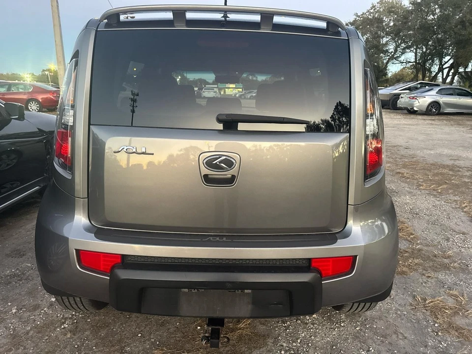 2011 Kia Soul - Image 6 of 12