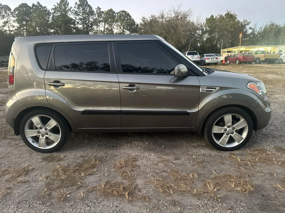 2011 Kia Soul - Image 4 of 12