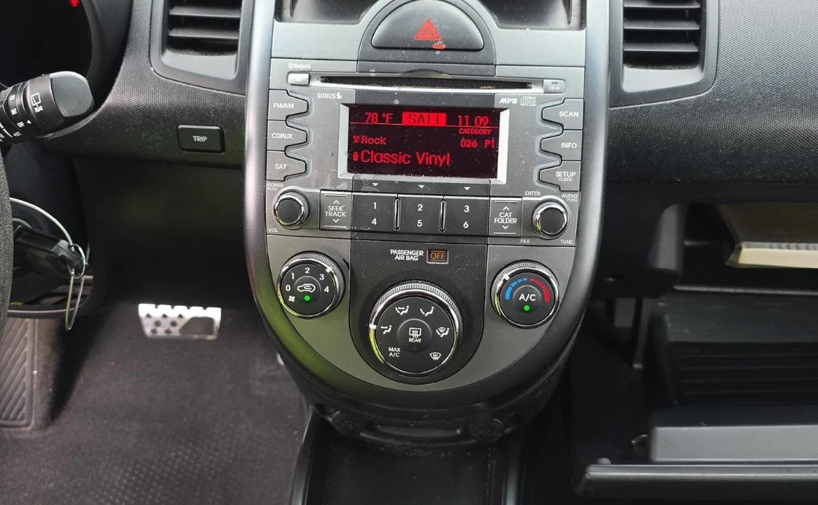 2011 Kia Soul - Image 11 of 13
