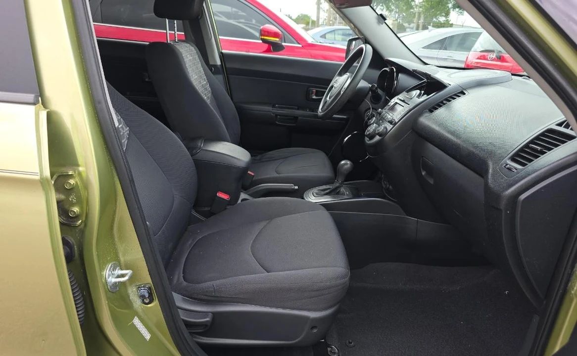 2011 Kia Soul - Image 8 of 13