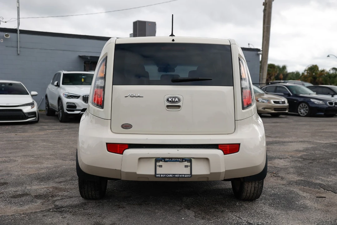 2011 Kia Soul - Image 7 of 12