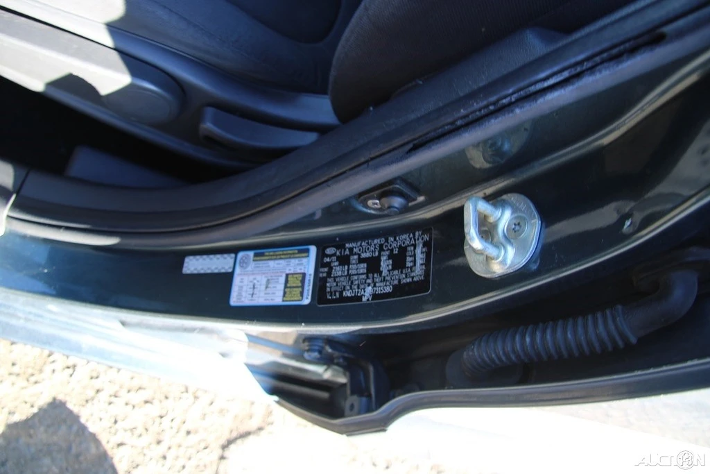 2011 Kia Soul - Image 10 of 21