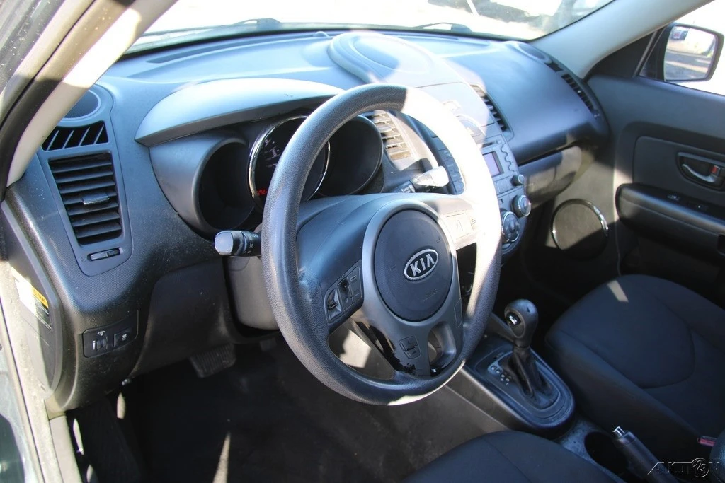 2011 Kia Soul - Image 13 of 21