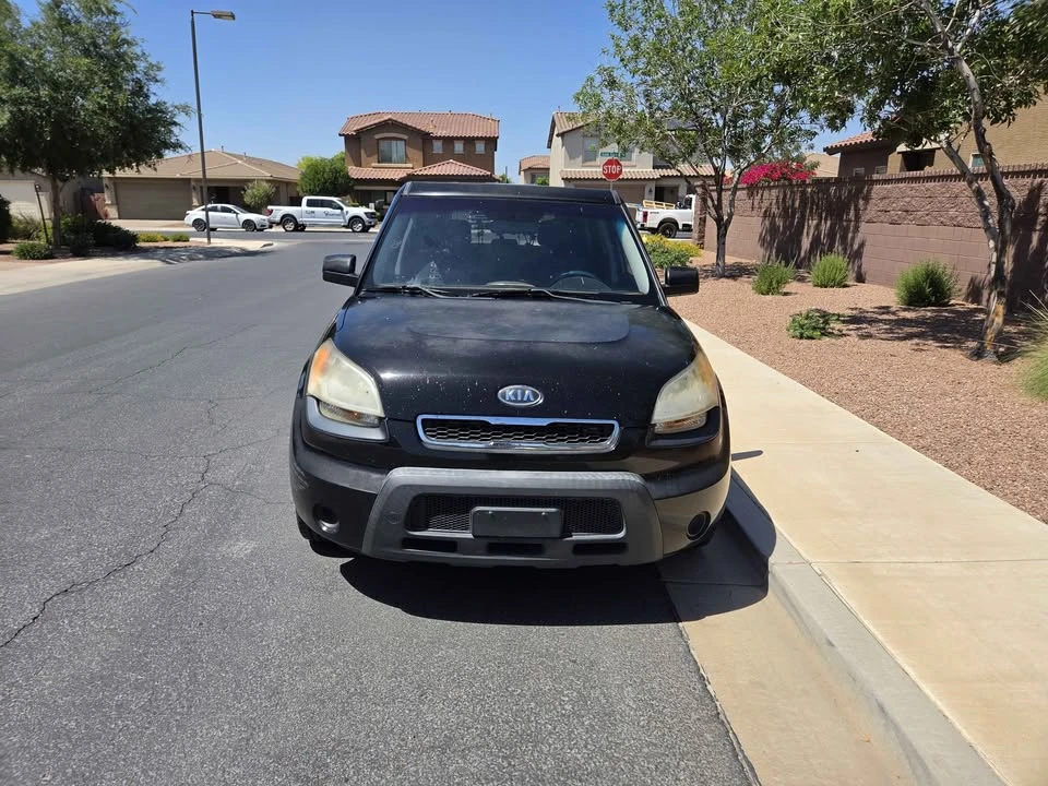 2011 Kia Soul - Image 2 of 11