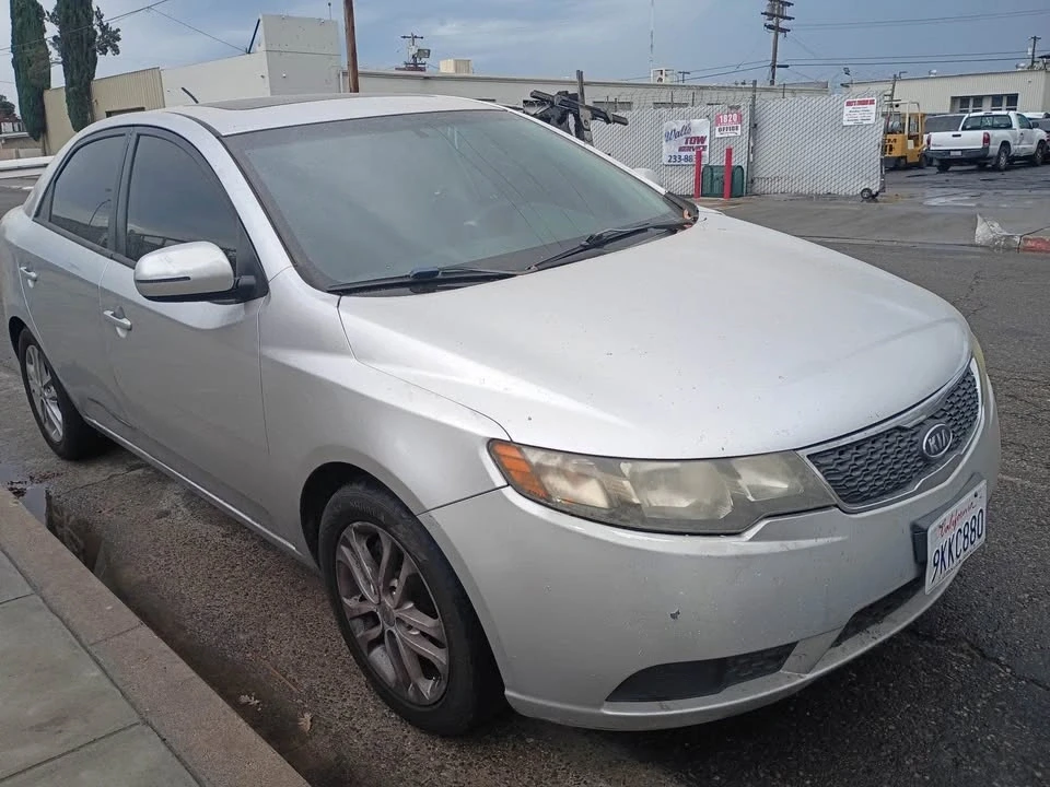 2011 Kia Forte - Image 3 of 5