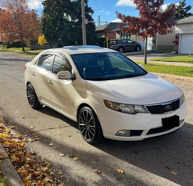 2011 Kia Forte - Image 3 of 10
