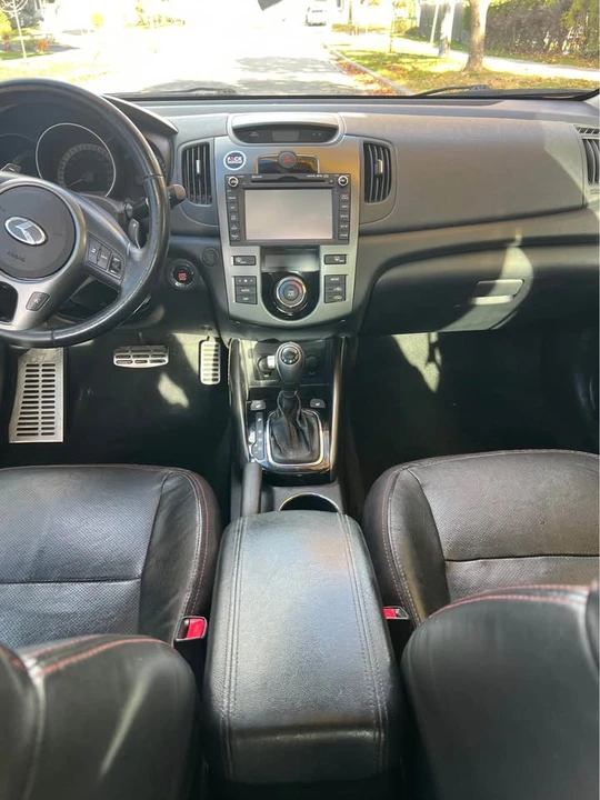 2011 Kia Forte - Image 9 of 10
