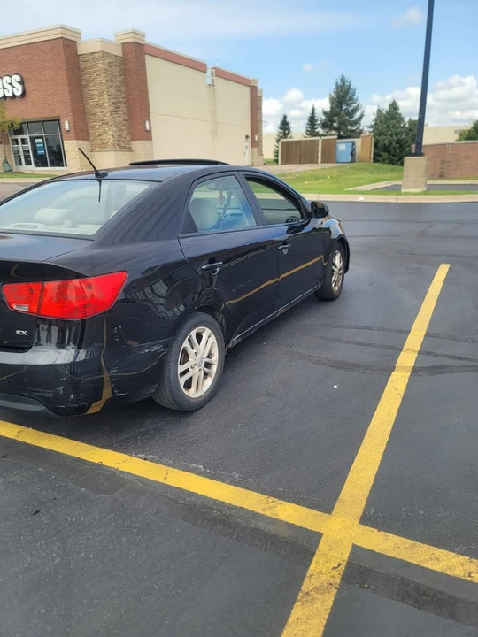 2011 Kia Forte - Image 5 of 8