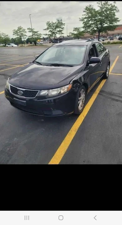 2011 Kia Forte - Image 2 of 7