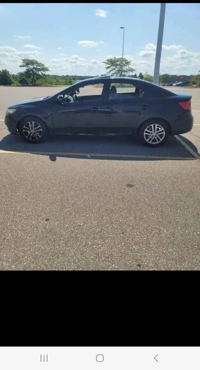 2011 Kia Forte - Image 6 of 7