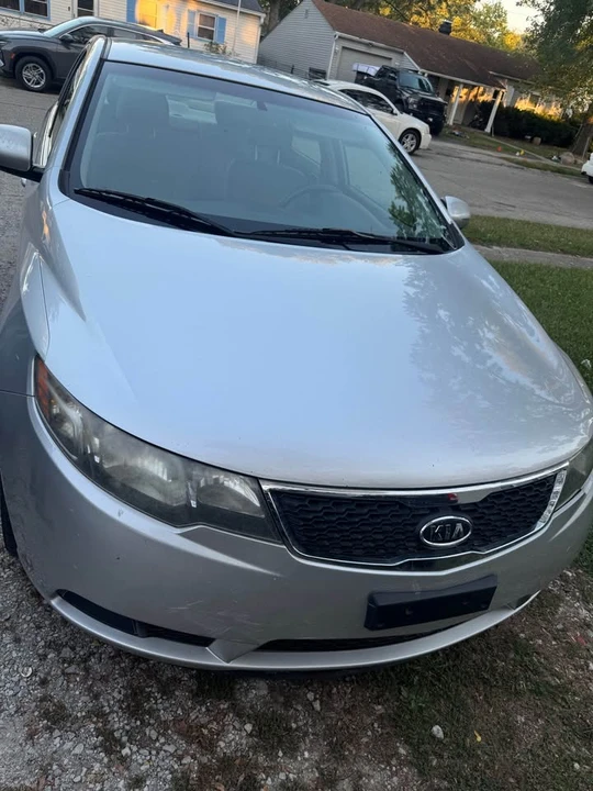 2011 Kia Forte - Image 3 of 5