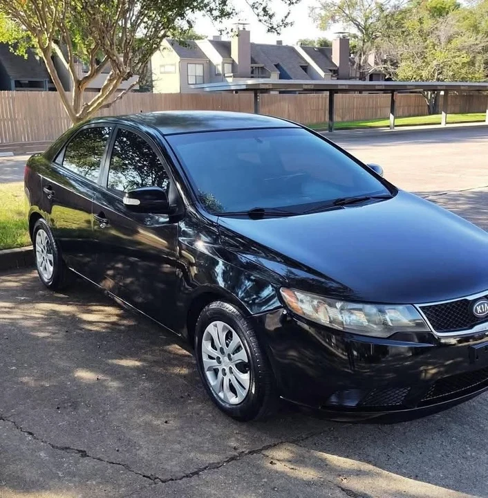 2011 Kia Forte - Image 4 of 6