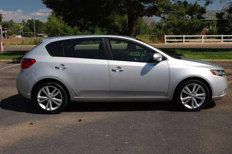2011 Kia Forte - Image 14 of 16