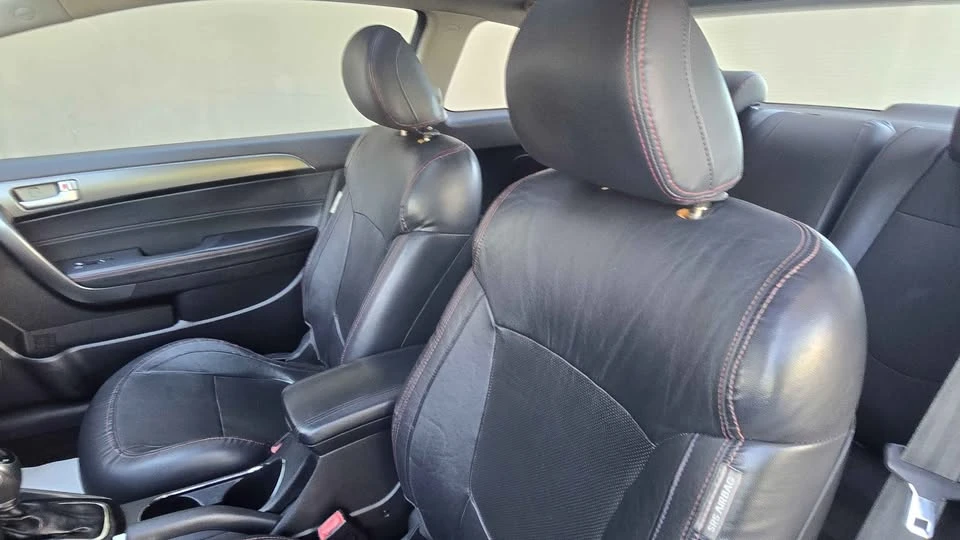 2011 Kia Forte - Image 11 of 18