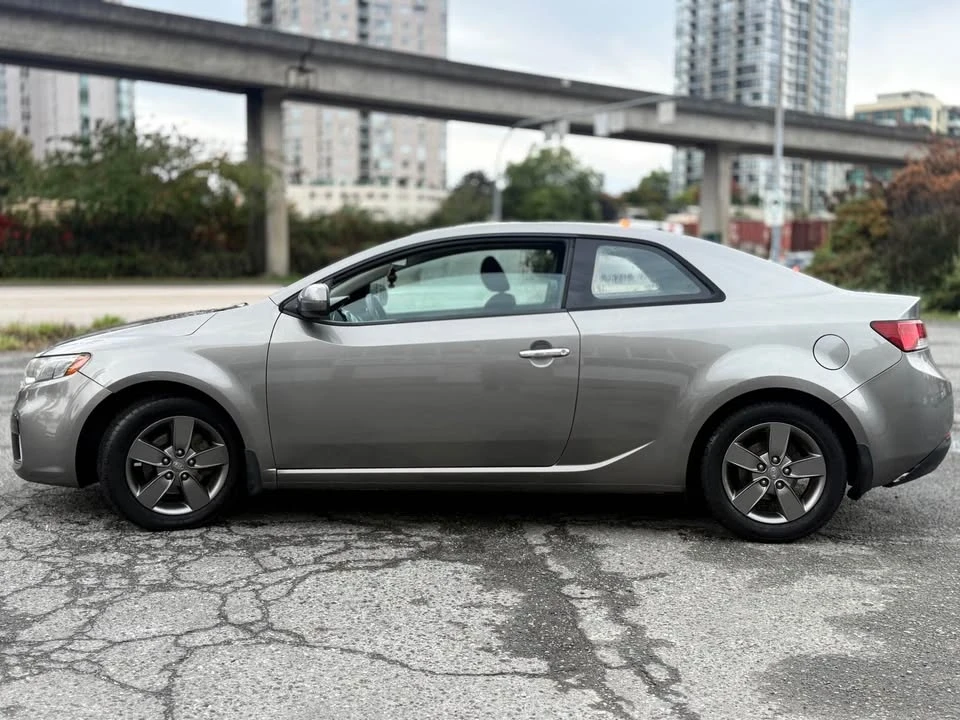 2011 Kia Forte - Image 6 of 10