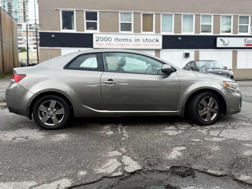 2011 Kia Forte - Image 2 of 10