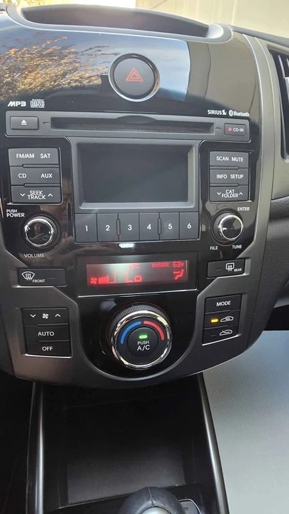2011 Kia Forte - Image 13 of 18