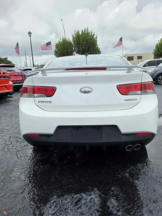 2011 Kia Forte - Image 5 of 10