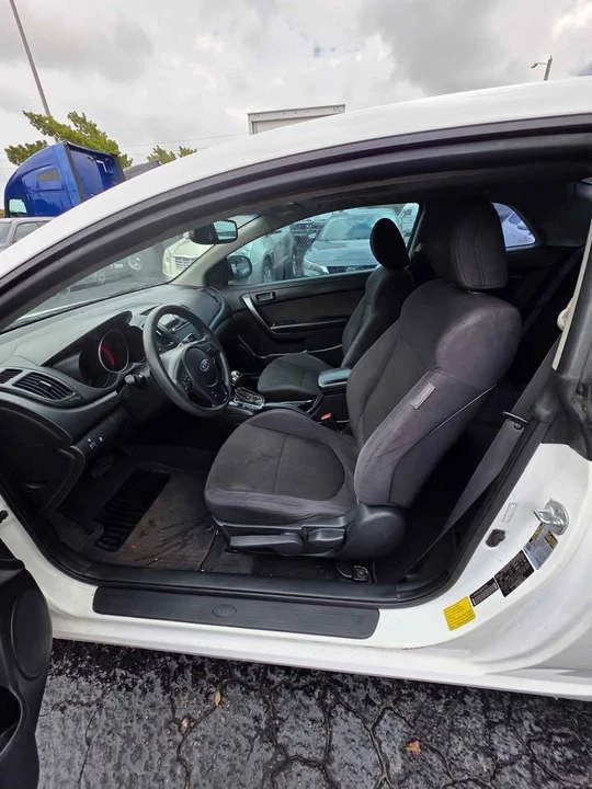 2011 Kia Forte - Image 10 of 10