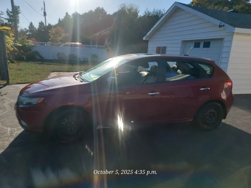 2011 Kia Forte - Image 2 of 20