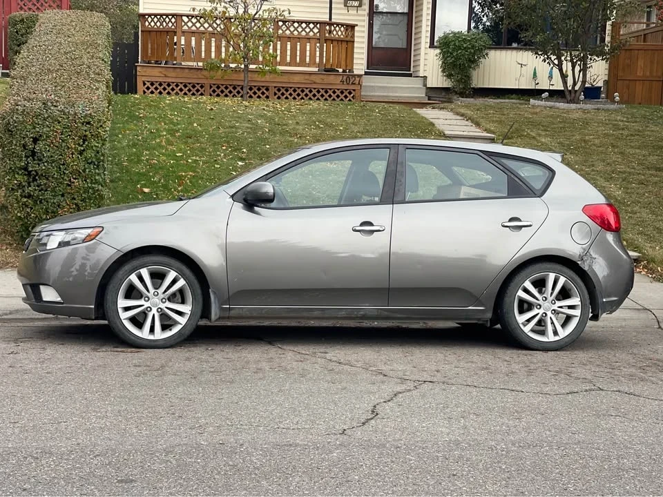 2011 Kia Forte - Image 5 of 10