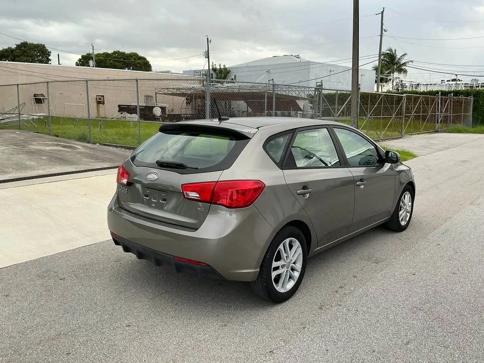 2011 Kia Forte - Image 4 of 14