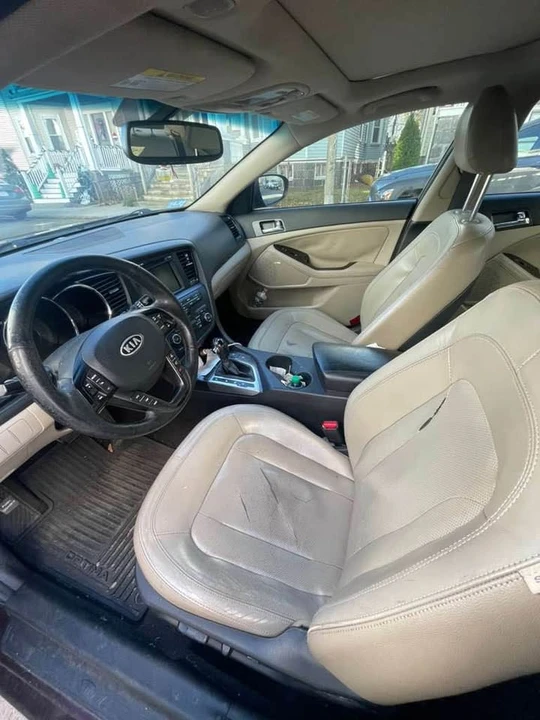 2011 Kia Optima/K5 - Image 4 of 8