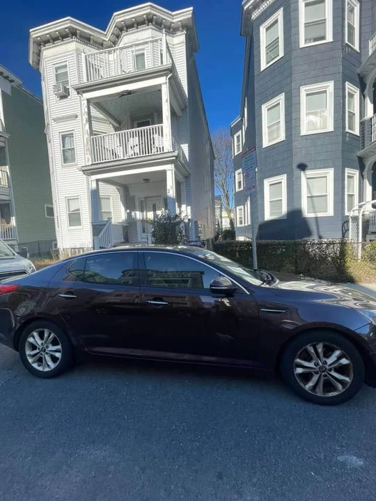 2011 Kia Optima/K5 - Image 2 of 8