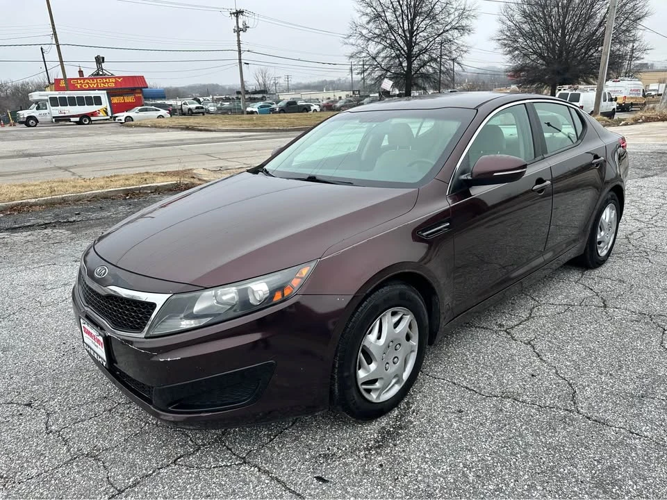 2011 Kia Optima/K5 - Image 2 of 17