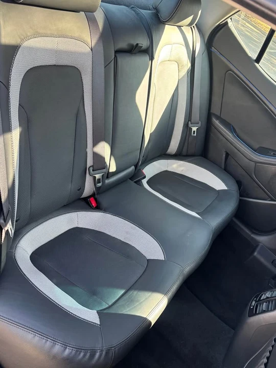 2011 Kia Optima/K5 - Image 10 of 14