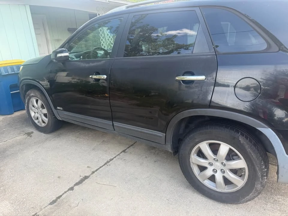 2011 Kia Sorento - Image 5 of 6