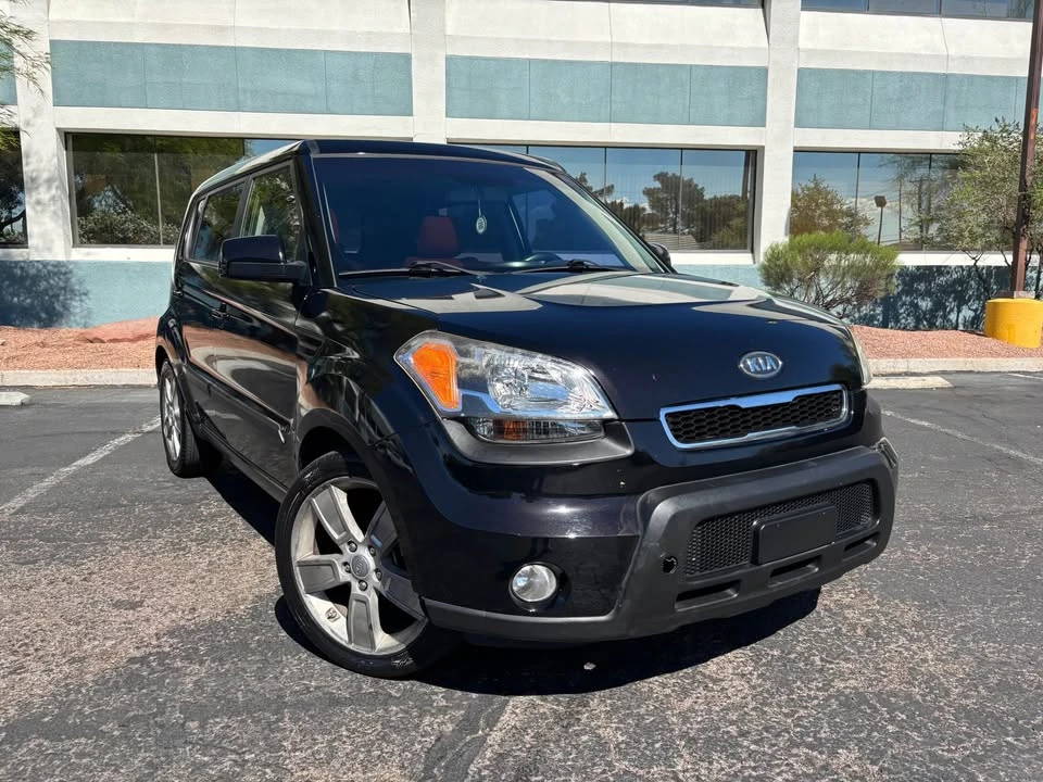 2011 Kia Soul - Image 2 of 16