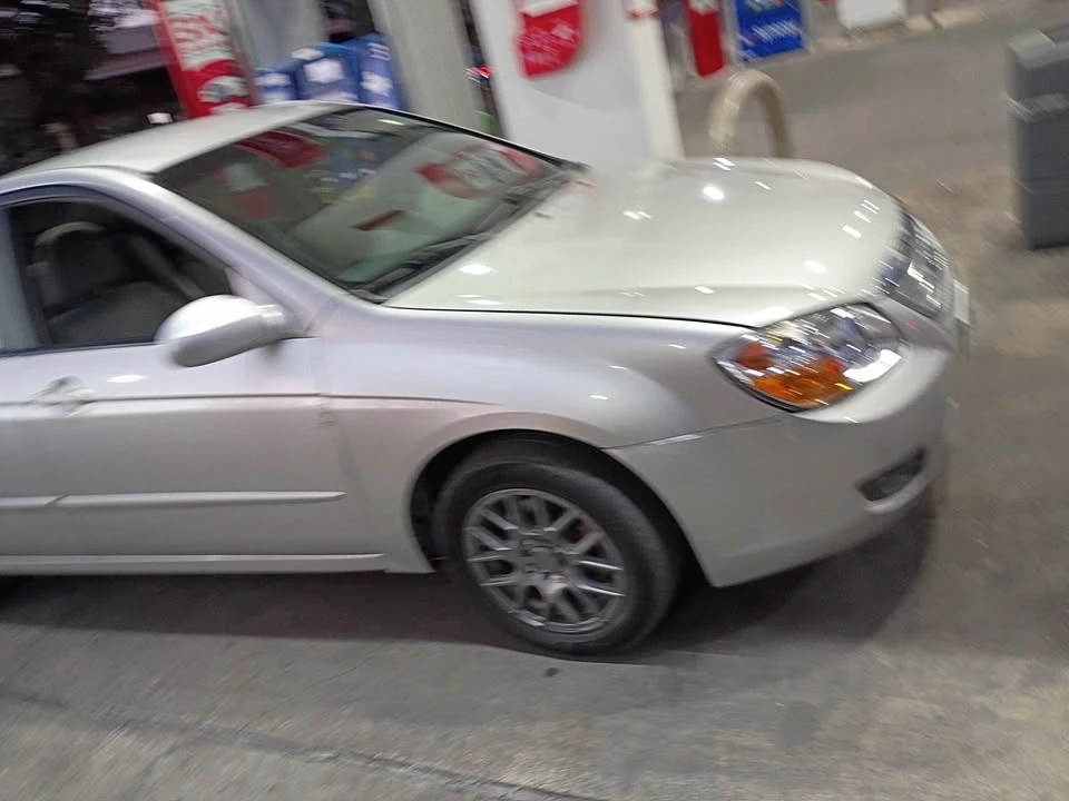 2011 Kia Spectra - Image 5 of 12