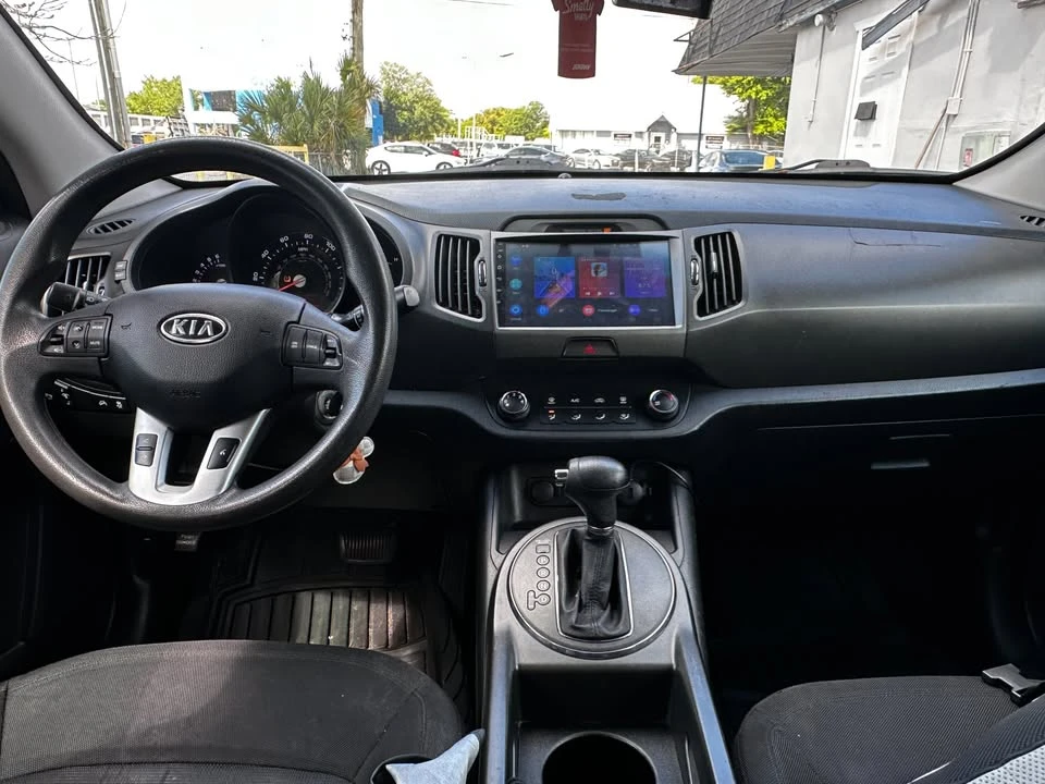 2011 Kia Sportage - Image 9 of 10