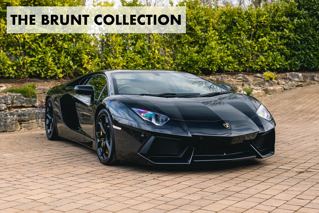 2011 Lamborghini Aventador LP700-4 - Image 2 of 31