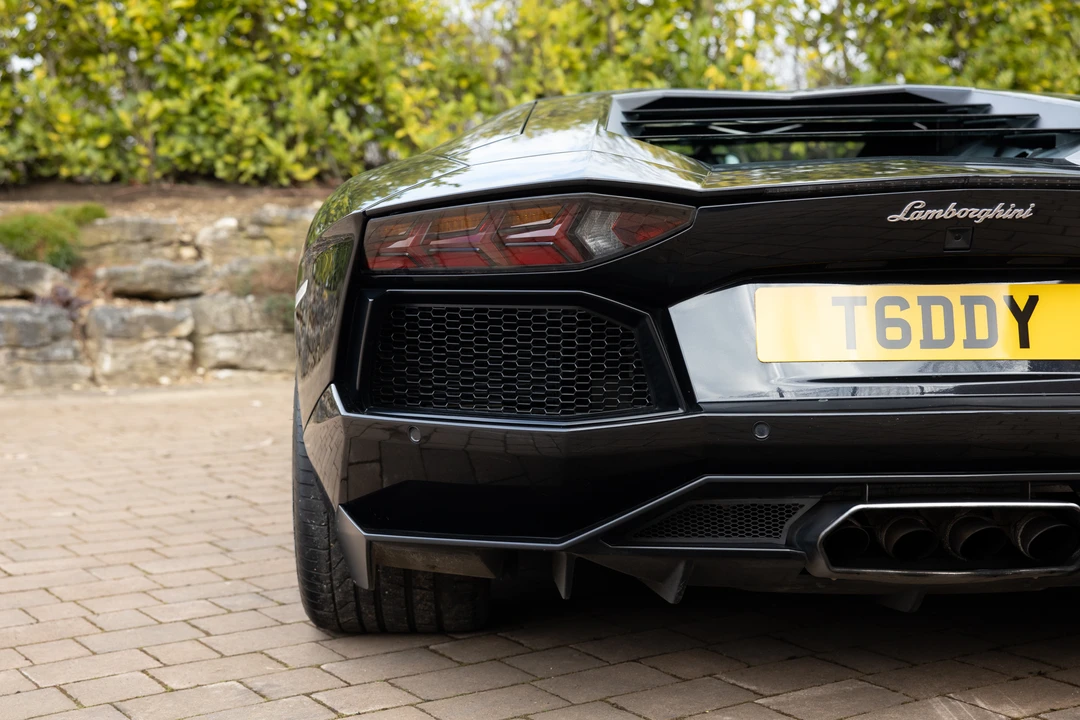 2011 Lamborghini Aventador LP700-4 - Image 26 of 31